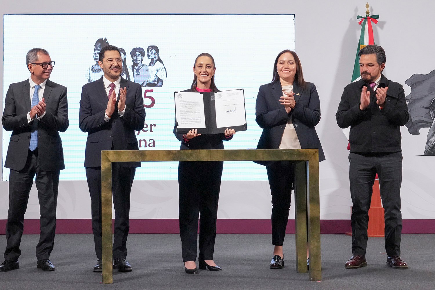 2025-03-31_Conferencia_de_prensa_matutina_-_Palacio_Nacional_27_HC
